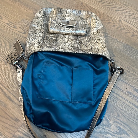 Coach embossed python look bag. In good condition with 2 charms - Picture 8 of 11